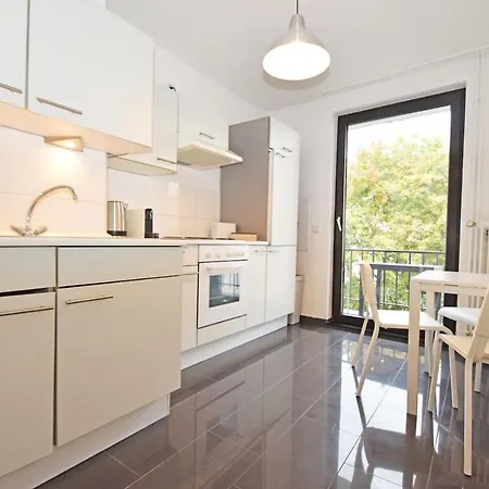 Apartment Air 1